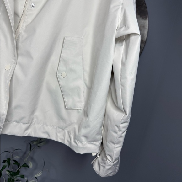 NWOT Zara Woman Rubberized Oyster White Hooded Jacket Size M Medium - Picture 3 of 8